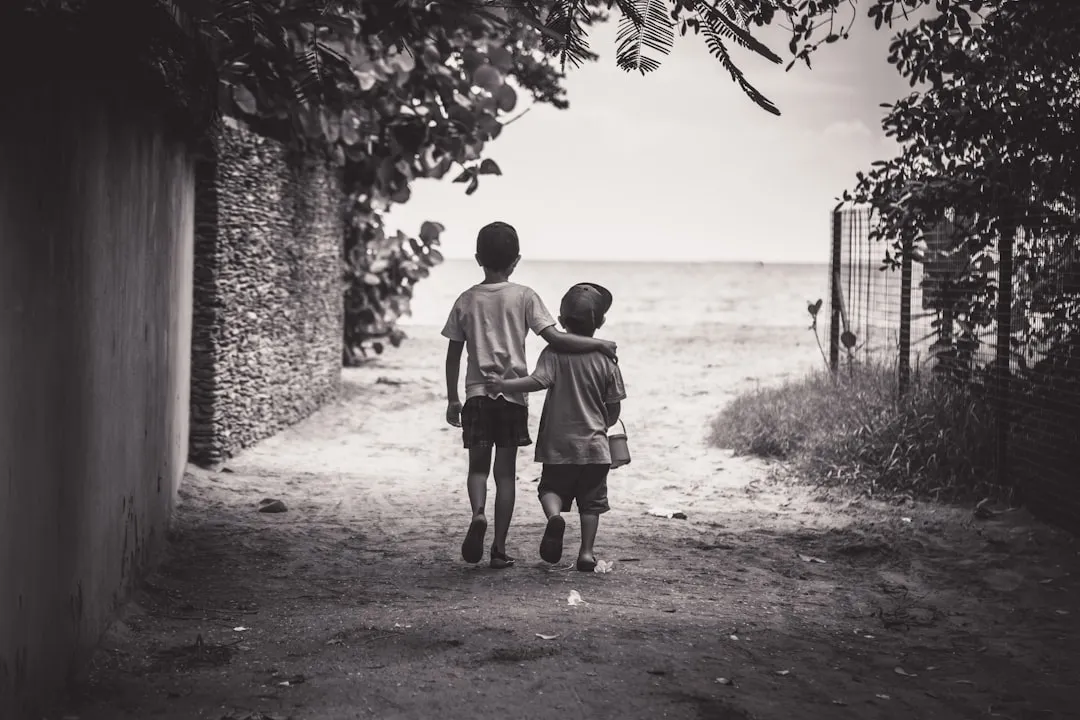 You Grew Up in the Same House, But Not the Same Family (Image Credits: Unsplash)