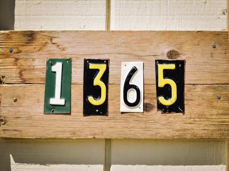 Hardware and House Numbers: Small Details, Outsized Impact (Image Credits: Pexels)