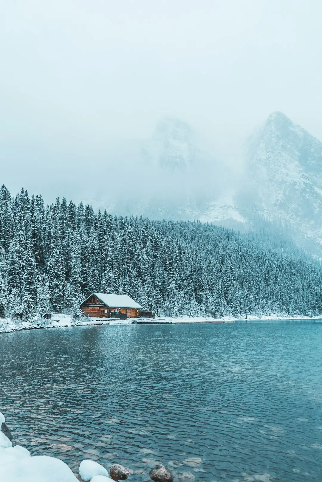 Canada: a winter that spans provinces and territories (Image Credits: Unsplash)