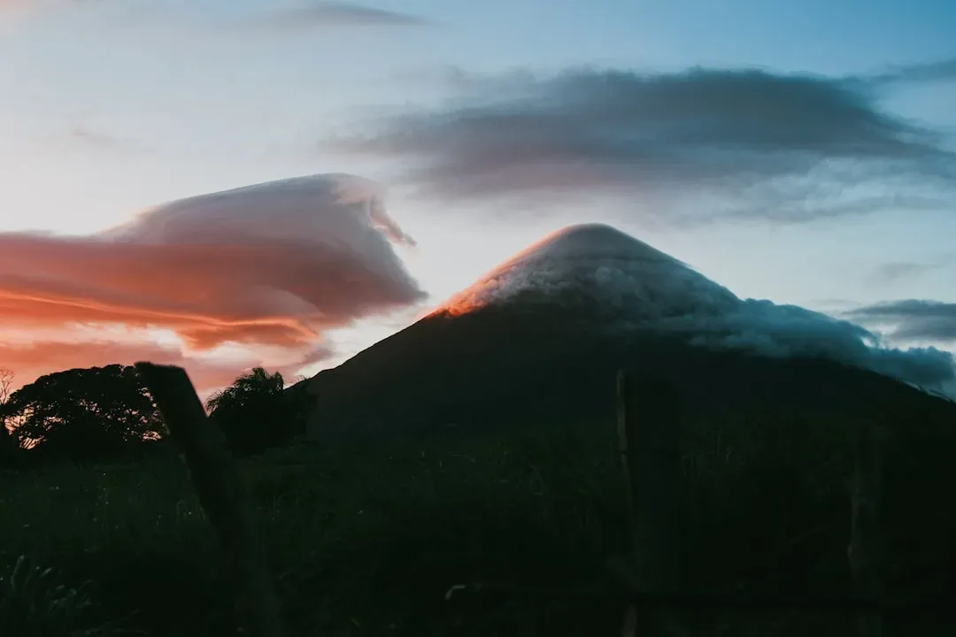 A Country Built on Fire: Nicaragua's Volcanic Identity (Image Credits: Unsplash)