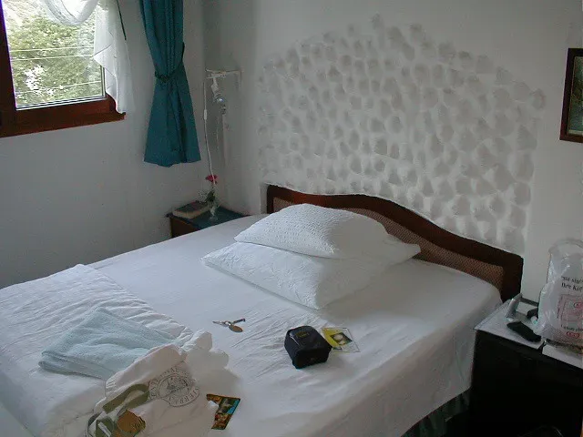 4. The "They Change the Sheets" Assumption Is Wishful Thinking (Bill Ward's Brickpile, Flickr, CC BY 2.0)