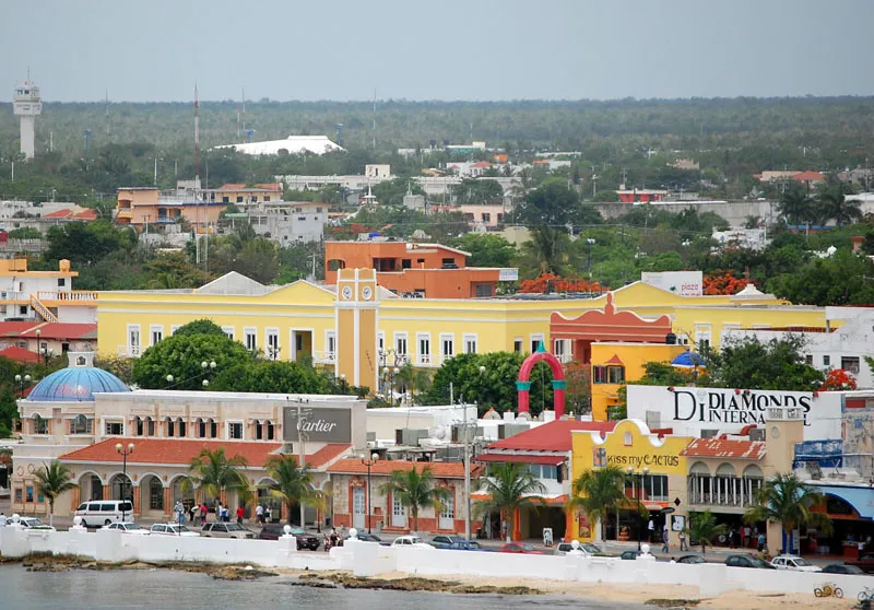 A town that still feels like a town (James Willamor, Flickr, CC BY-SA 2.0)