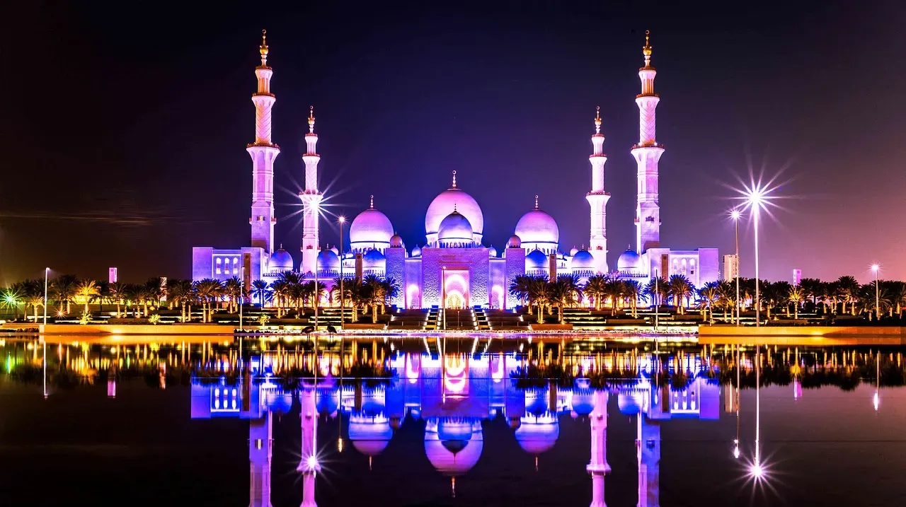 1. The United Arab Emirates: The Luxury Hub That Suddenly Got Complicated (Image Credits: Pixabay)