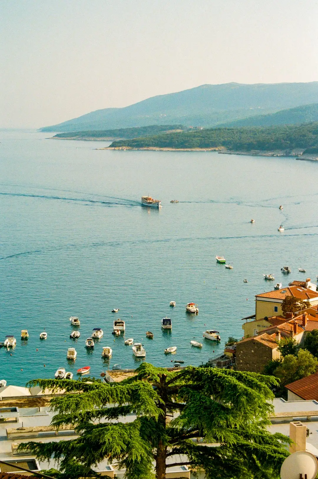 Montenegro: Adriatic coastline on a European budget (Image Credits: Unsplash)