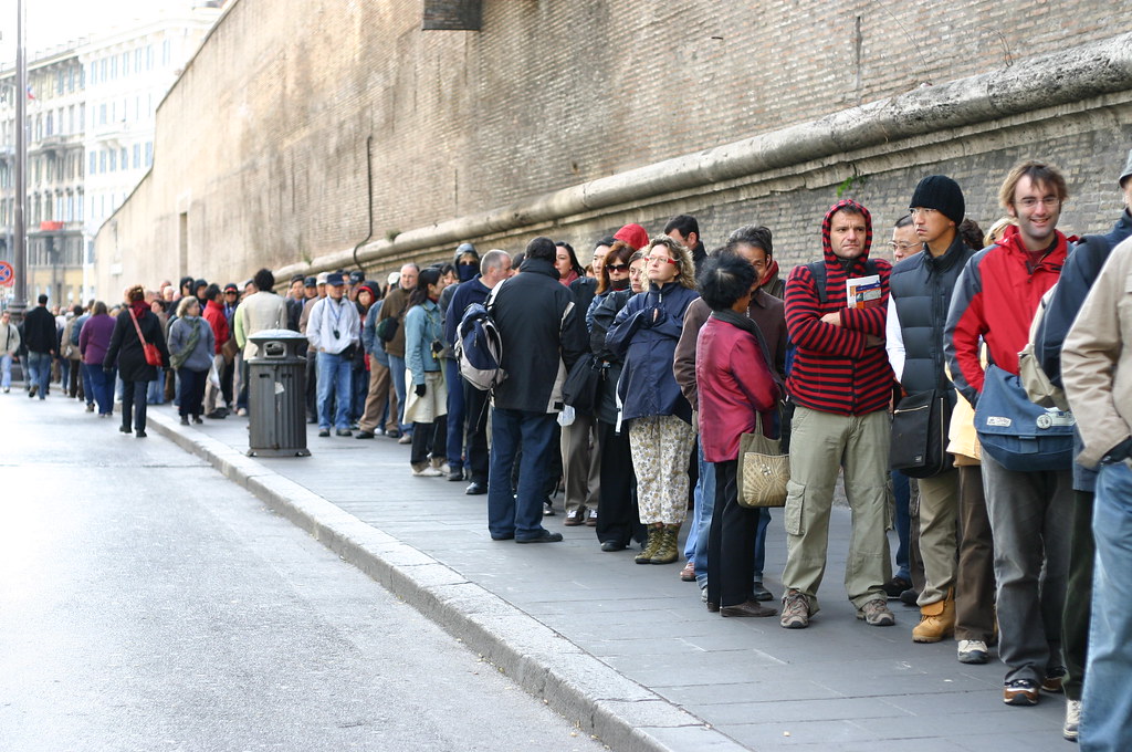 Skipping Advance Reservations for Major Attractions (Image Credits: Flickr)