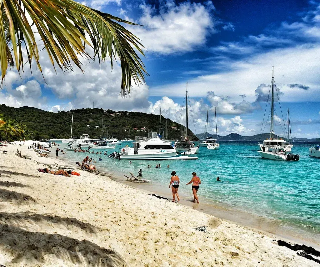 British Virgin Islands: Sailor's Paradise (Image Credits: Flickr)