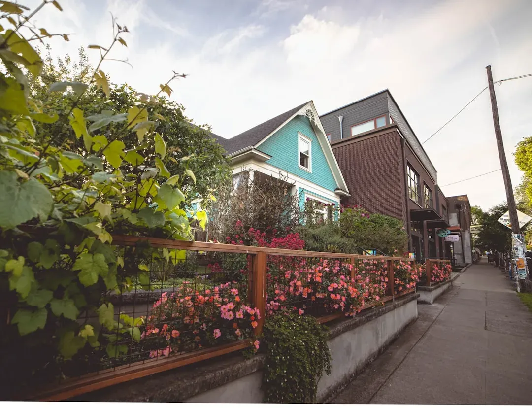 Portland: Pacific Northwest Alternative Faces Growing Pains (Image Credits: Unsplash)