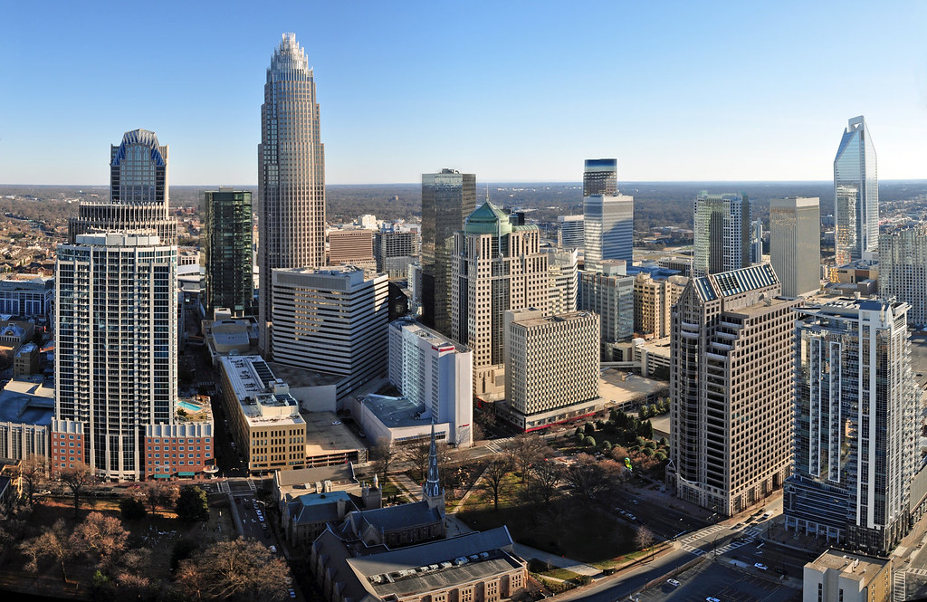 The Carolinas: Where Southern Charm Meets Modern Opportunity (Image Credits: Flickr)