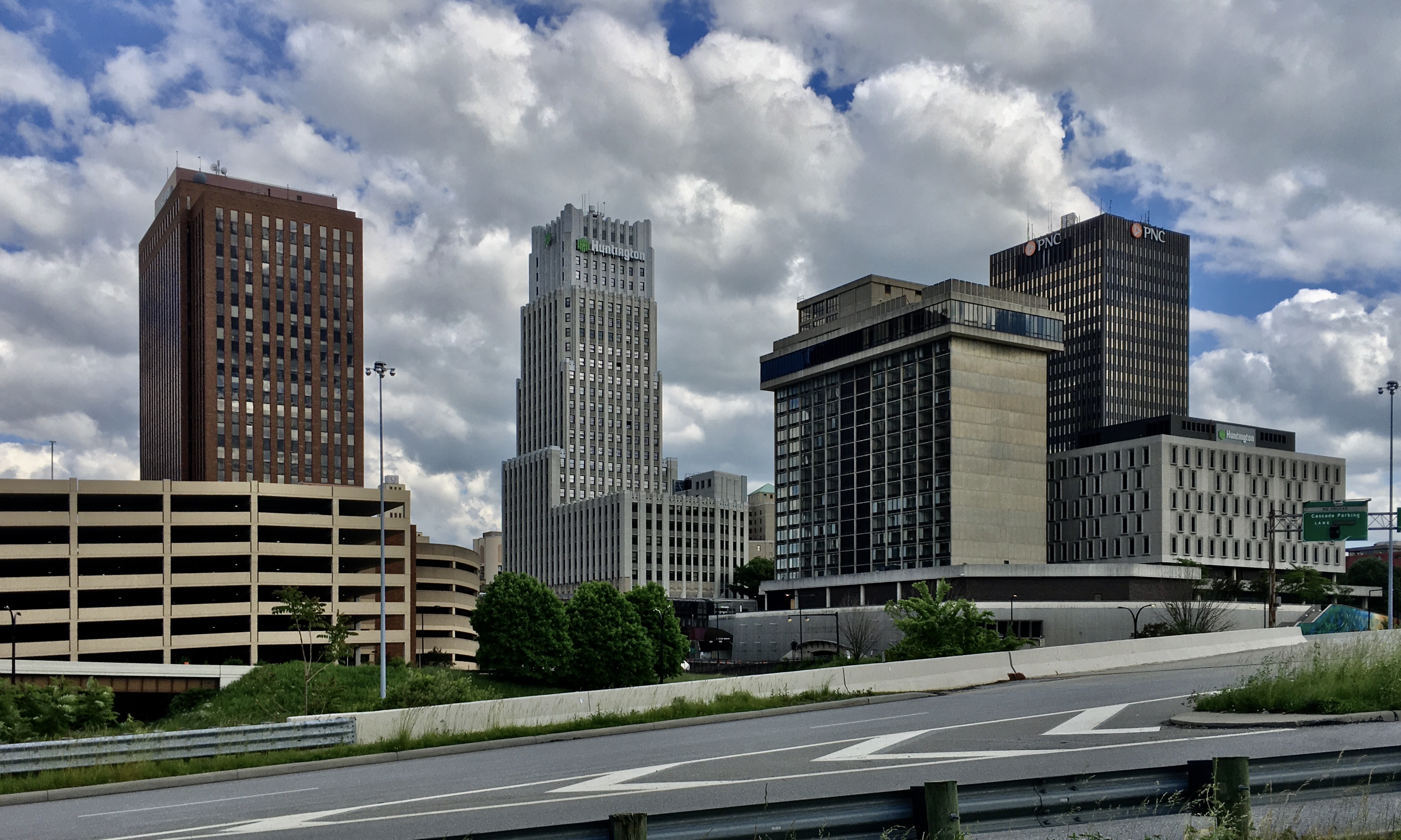 Akron, Ohio - The Rubber City Revival (Image Credits: By Andre Carrotflower, CC BY-SA 4.0, https://commons.wikimedia.org/w/index.php?curid=90927233)