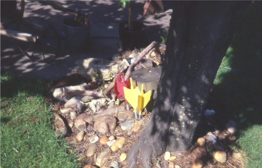 #27 - Lawn Darts: Handing Children Heavy Metal Spikes and Calling It Family Fun (gbaku, Flickr, CC BY-SA 2.0)