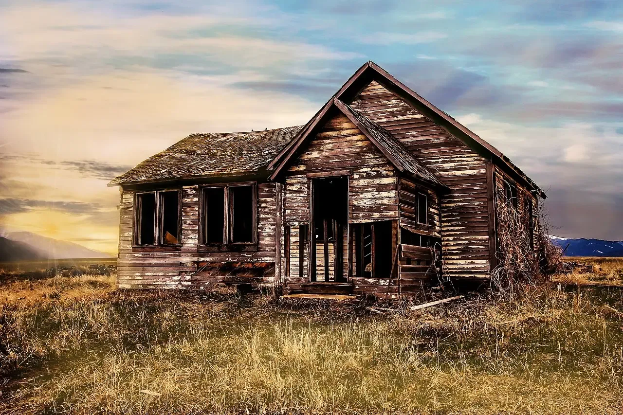 What "Self-Sufficiency" Actually Looks Like on the Ground (Image Credits: Pixabay)