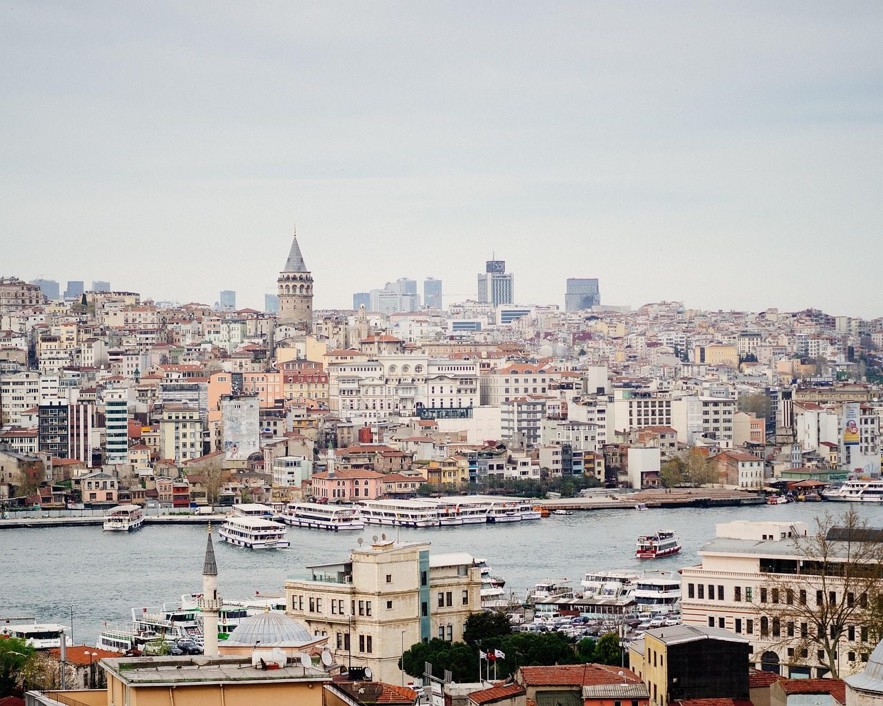 Istanbul: Where Two Continents Collide Beautifully (Image Credits: Pixabay)