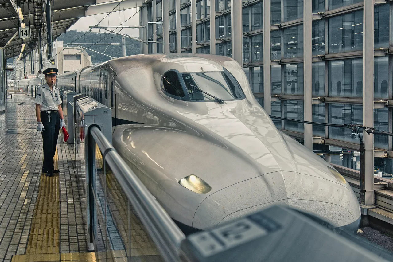 Why Japan Is Investing in Premium Rail Right Now (Image Credits: Pixabay)