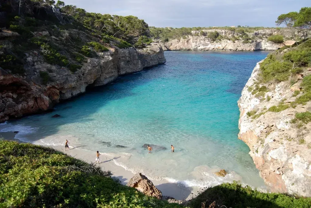 Mallorca and Ibiza, Spain: Housing Crisis on Islands (Image Credits: Rawpixel)