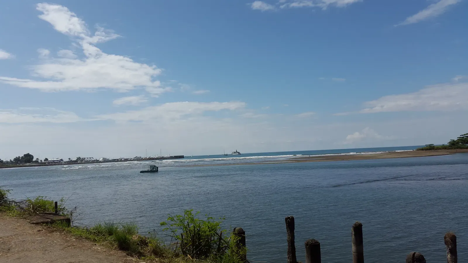 Quepos, Costa Rica Commands Search Interest (Image Credits: Wikimedia)