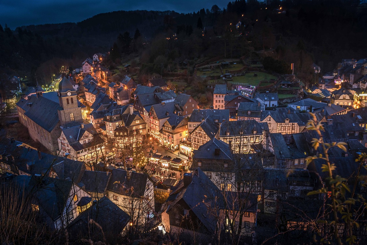 Conclusion: Small Towns, Big Christmas Magic (Image Credits: Pixabay)