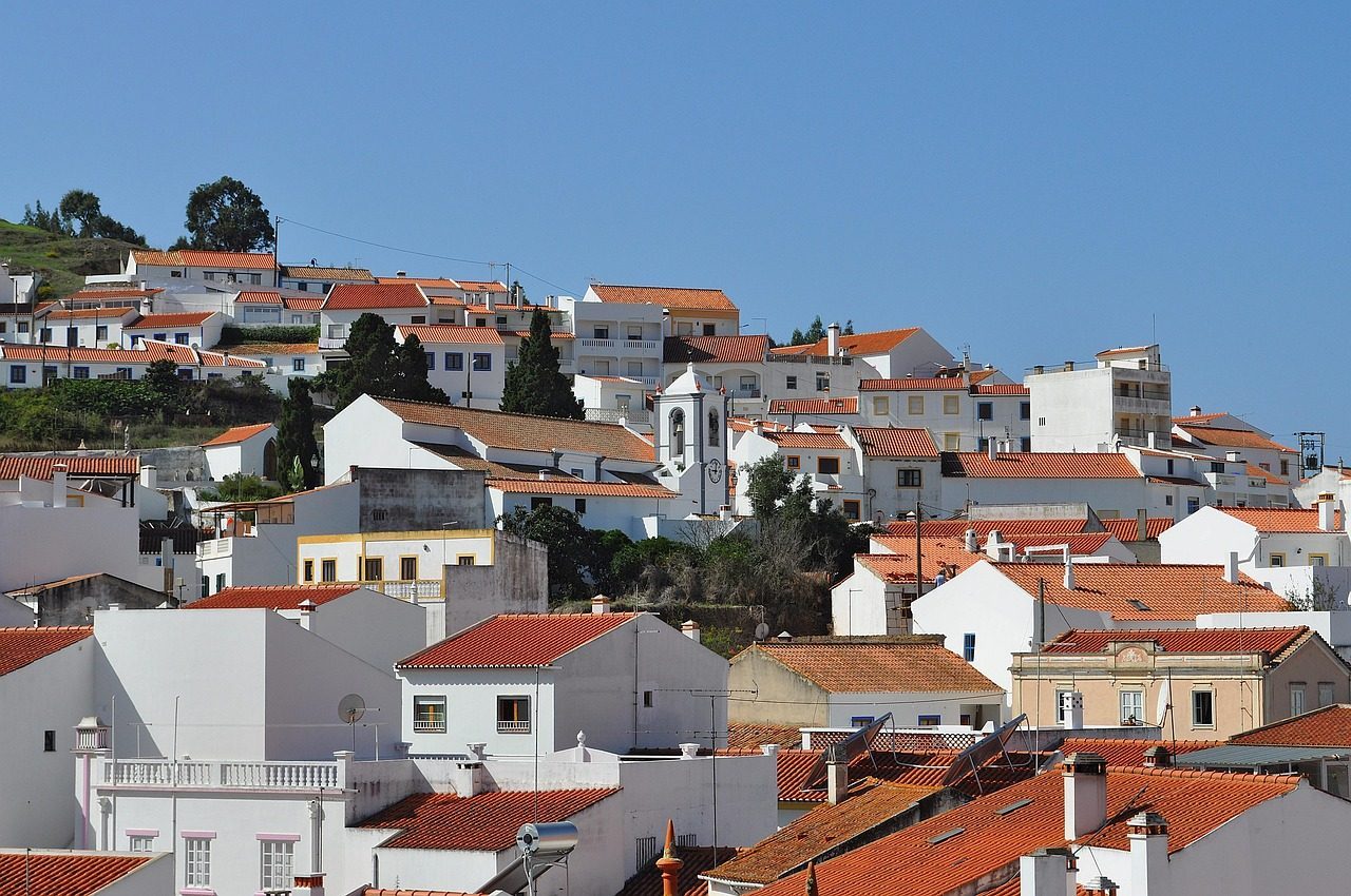 Portugal: Your Gateway to Europe Through Modest Investment (Image Credits: Pixabay)