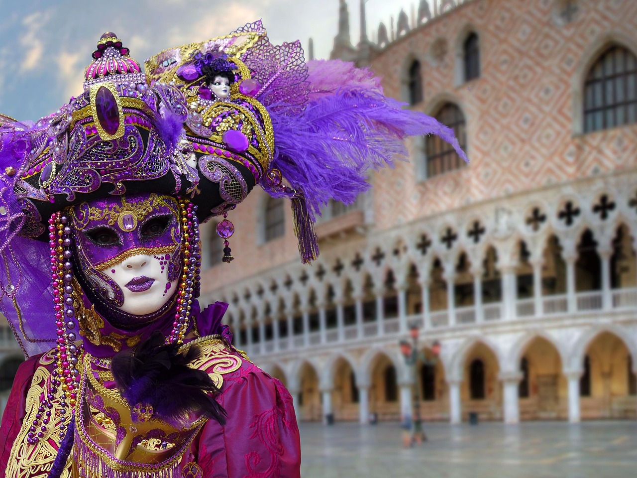 Venice Carnival's Timeless Magic (image credits: pixabay)