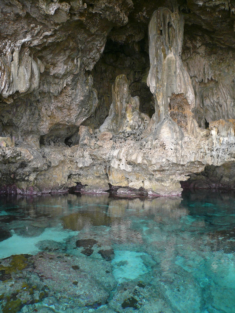 Niue - Weekly Flight Limitations Restrict Tourism Growth (Image Credits: By vuorikari, CC BY-SA 2.0, https://commons.wikimedia.org/w/index.php?curid=6862597)