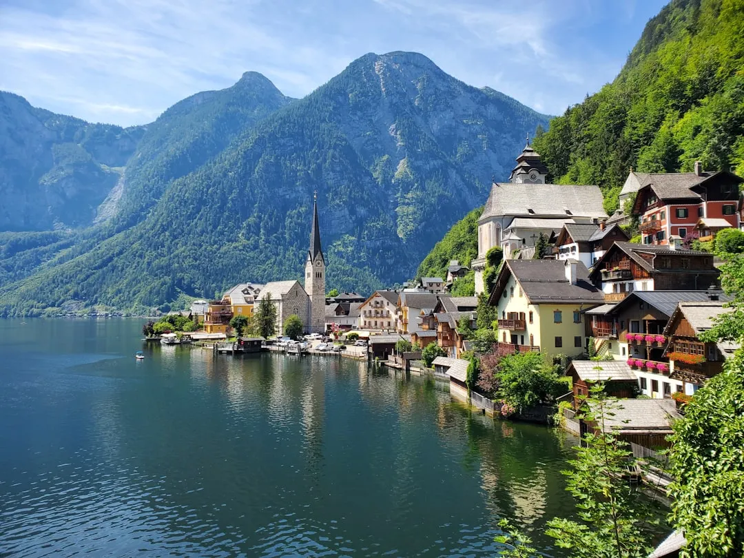Austria: quietly holding the line on banknotes (Image Credits: Unsplash)