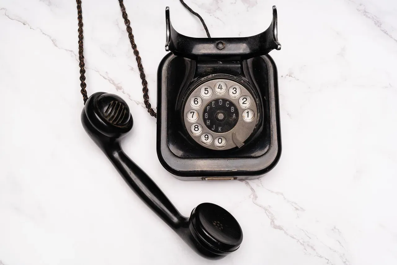 #6 - The TSA Cares Hotline Exists Specifically for You - and Almost Nobody Calls It (Image Credits: Pixabay)
