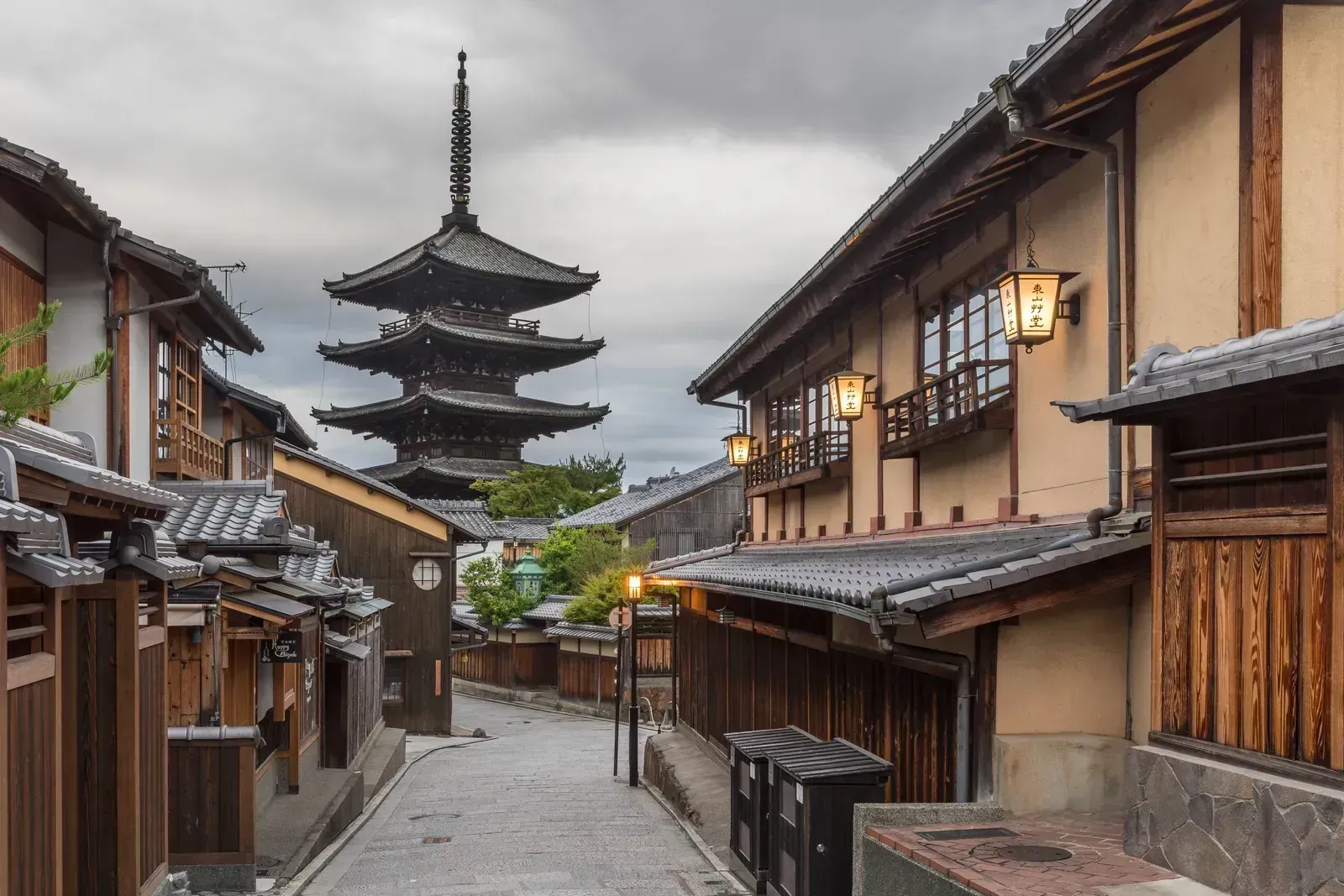 Kyoto, Japan: Private Street Closures and Tourist Taxes (Image Credits: Wikimedia)