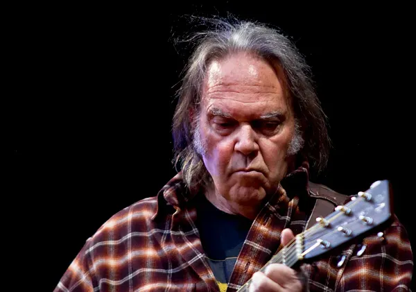 7. Neil Young - Born in Toronto, Ontario, Canada (Image Credits: Wikimedia)