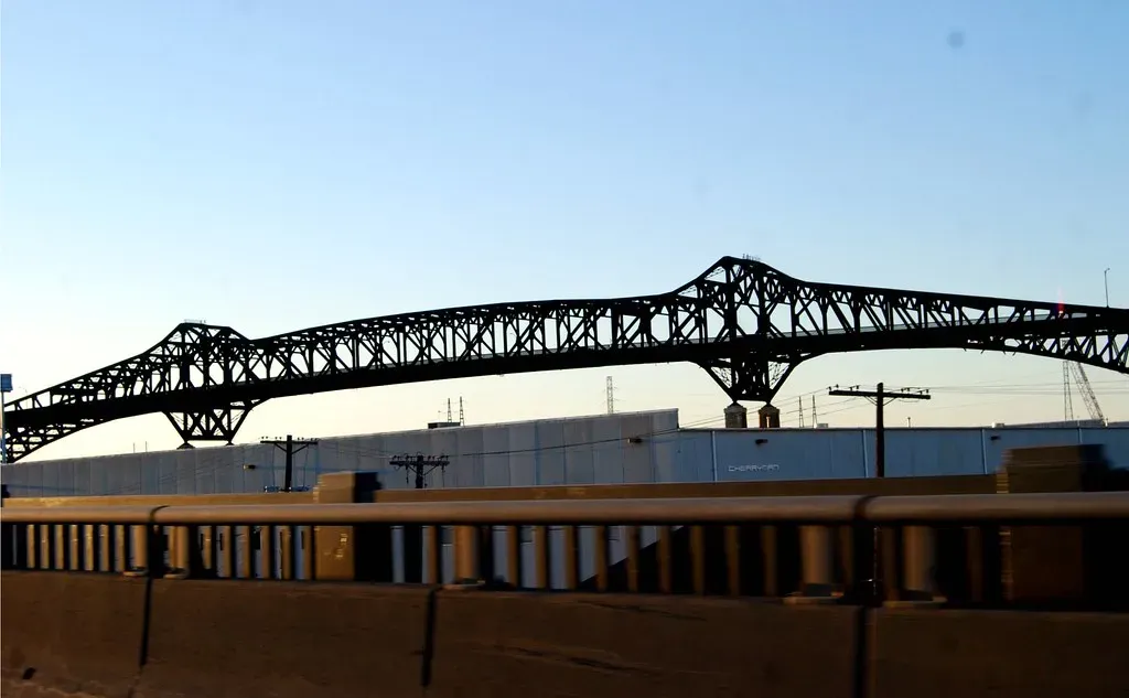 2. Pulaski Skyway - Newark to Jersey City, New Jersey: The "Death Highway" in the Sky (Paul Lowry, Flickr, CC BY 2.0)