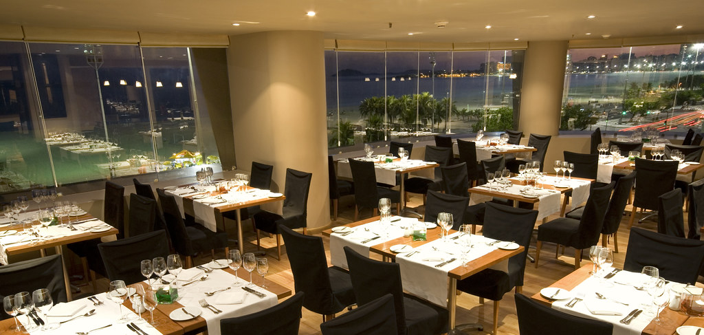 Failing To Make Restaurant Reservations Immediately (Image Credits: Flickr)