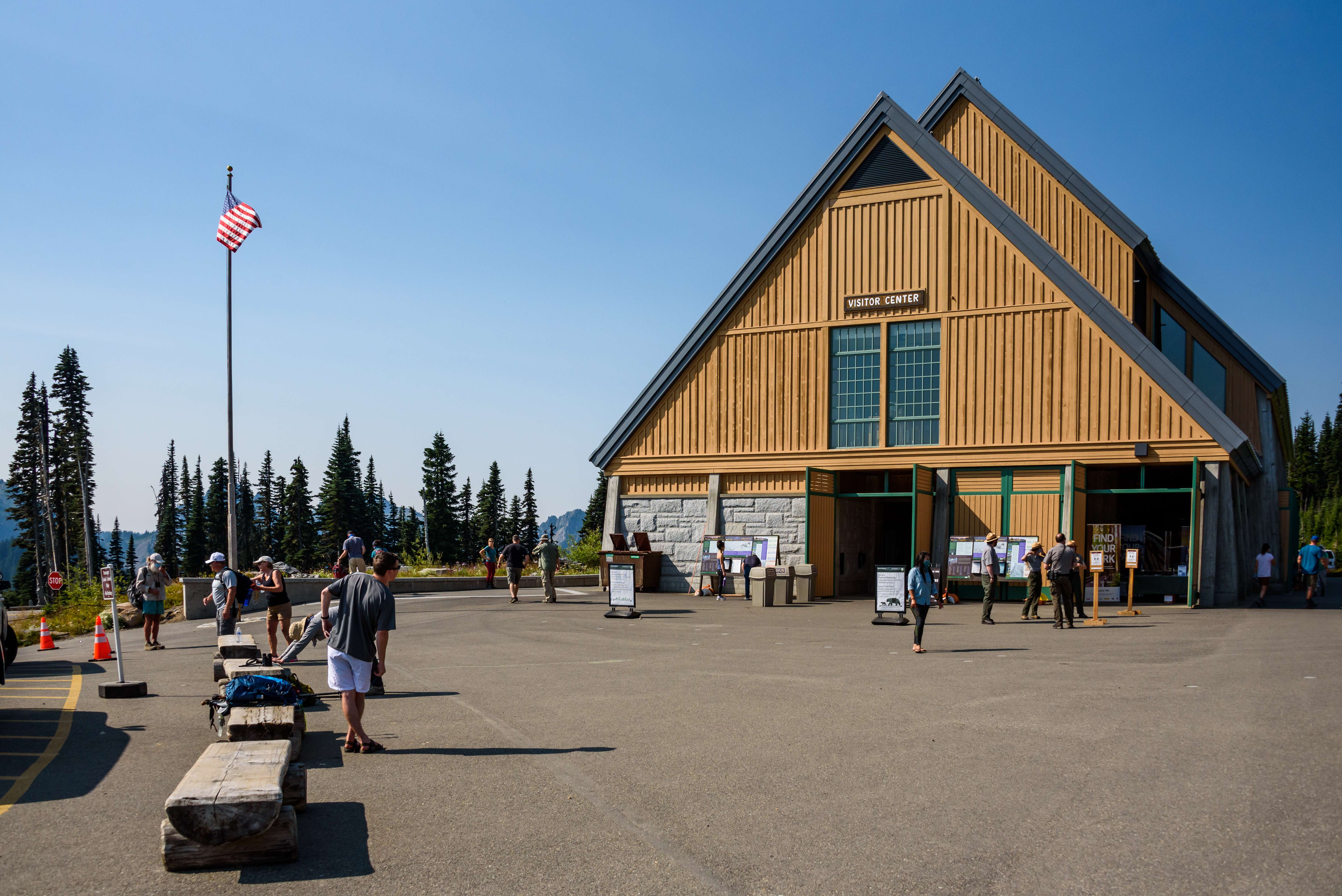 Mount Rainier National Park: Paradise Without Parking Struggles (Image Credits: Shutterstock)