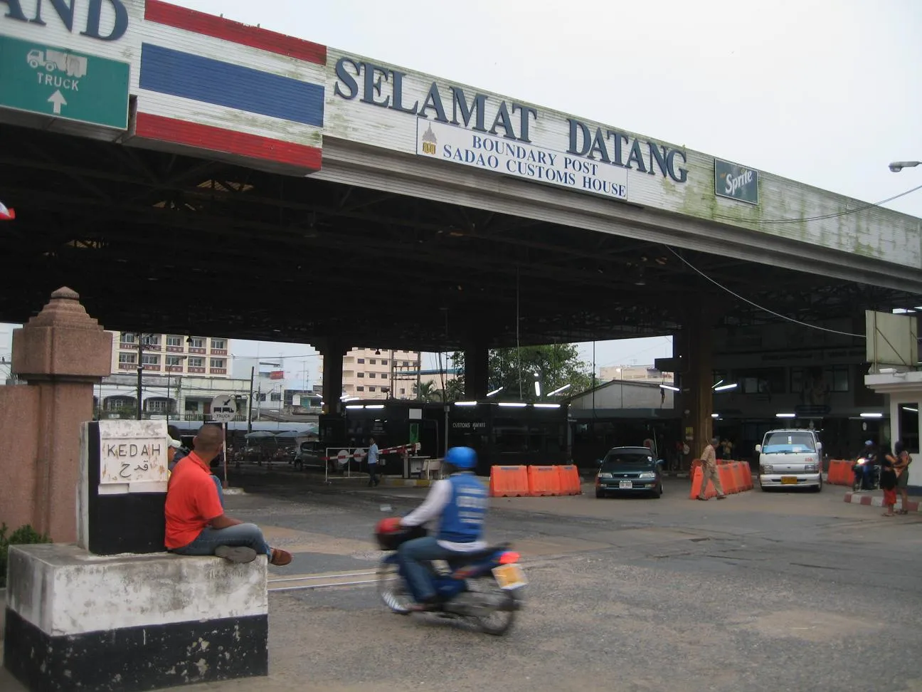 Thailand's Deep South Border Provinces (By Slleong, Public domain)