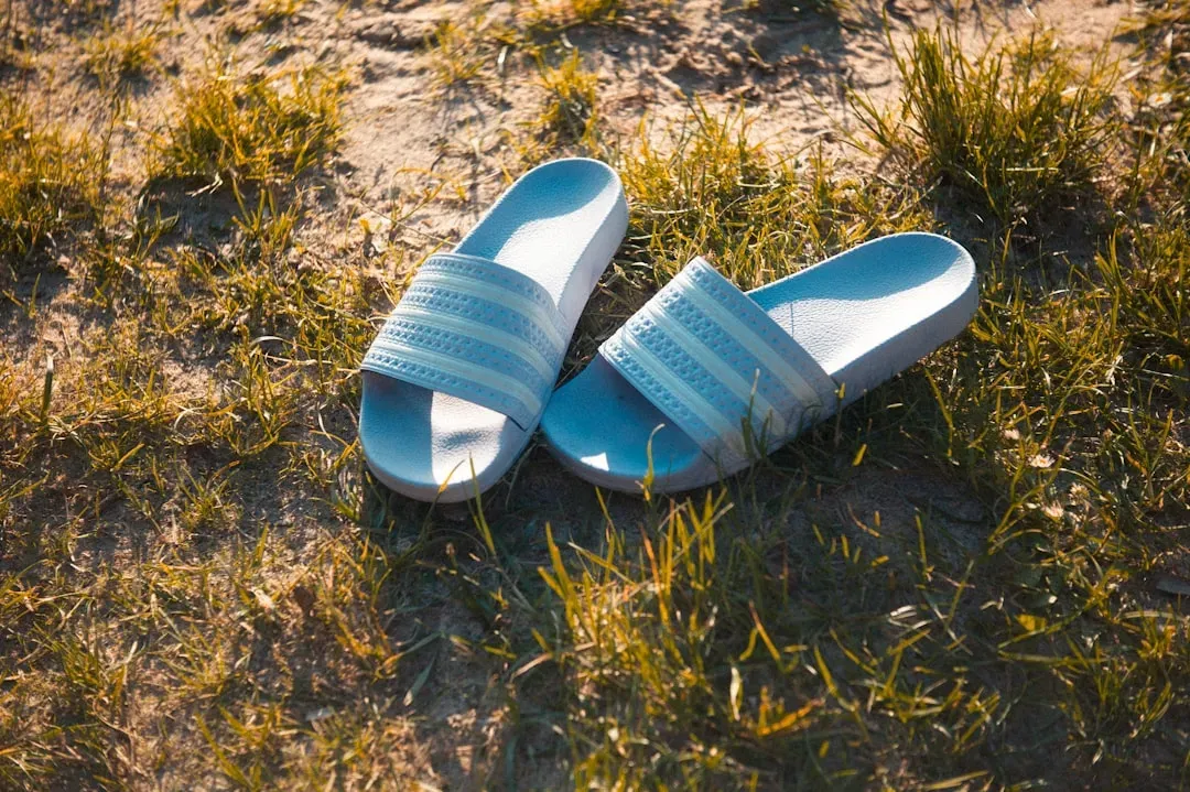 2. What Exactly Is a "Hybrid" Shoe? (Image Credits: Unsplash)