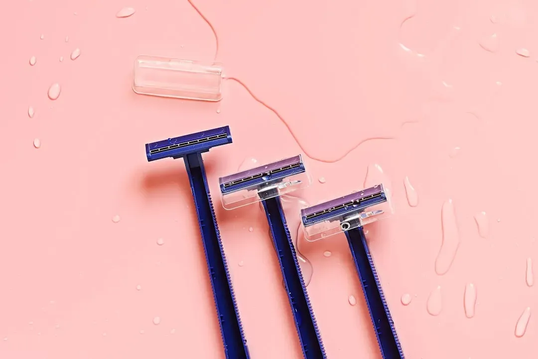 6. Disposable Razors (Image Credits: Unsplash)