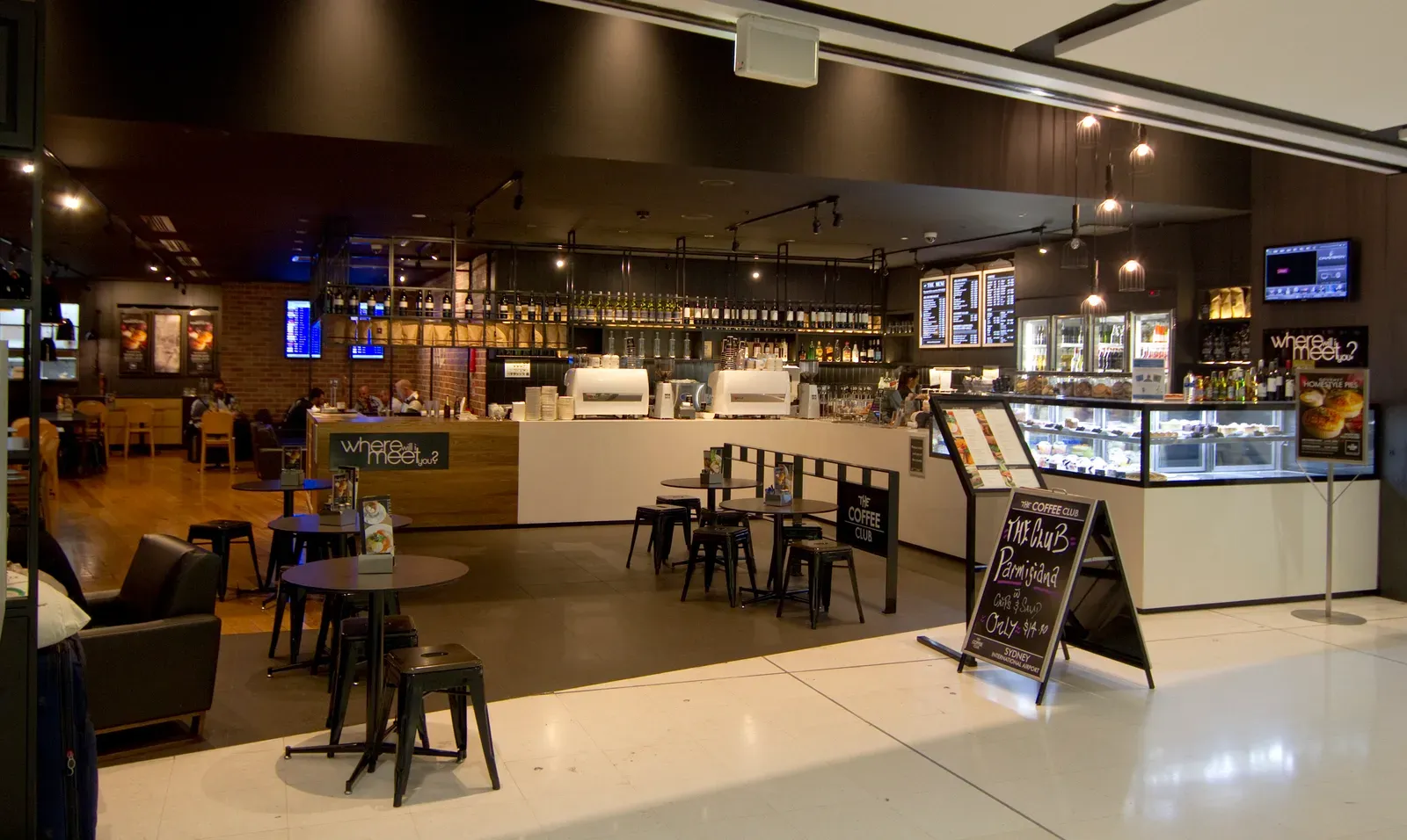 Australia: Well-Paid Workers Who Don't Need Your Spare Change (By Maksym Kozlenko, CC BY-SA 3.0)