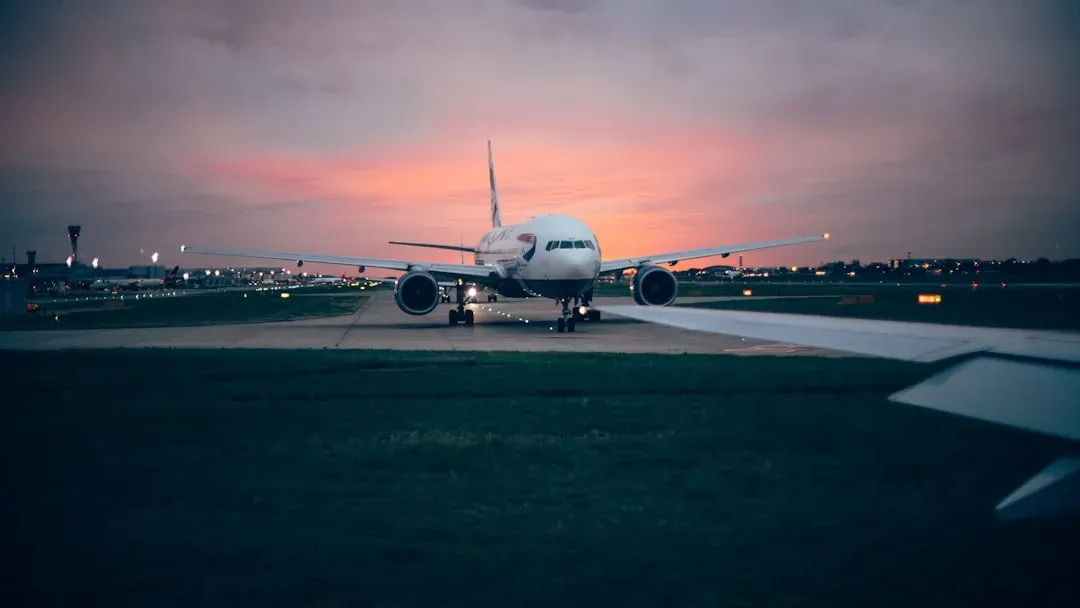 Evening Flights and the Weather Problem Nobody Mentions (Image Credits: Unsplash)