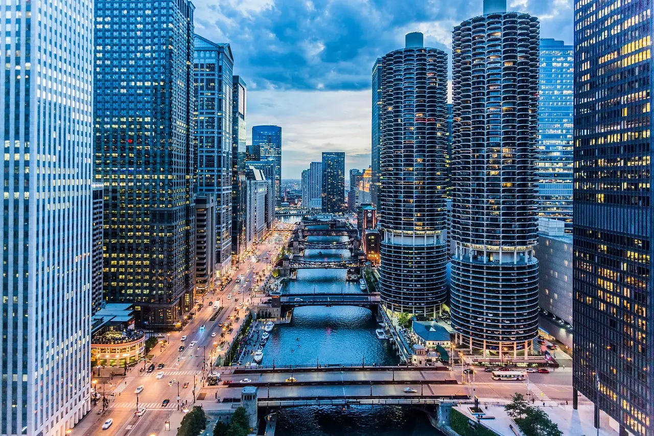 1. Chicago, Illinois (Image Credits: Pixabay)