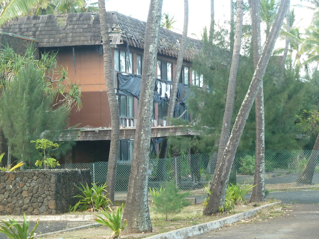 Coco Palms Resort, Hawaii (Image Credits: Flickr)