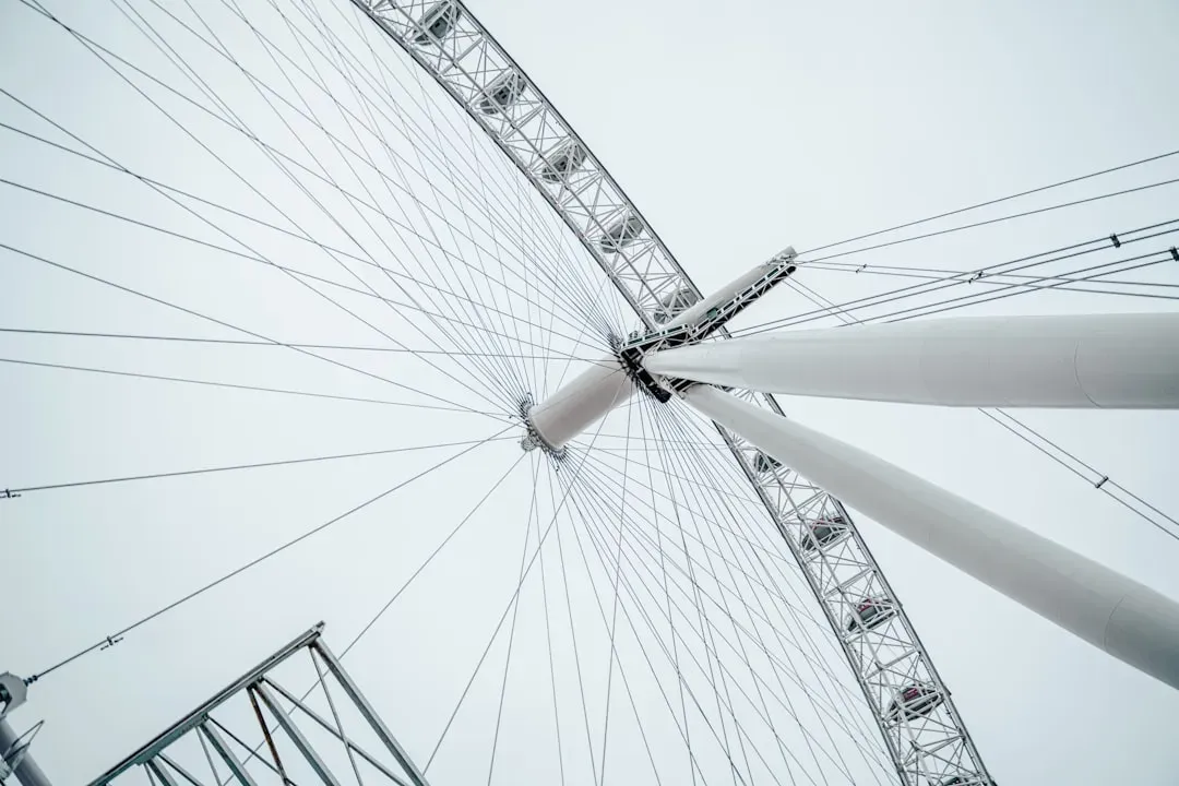 5. The London Eye - A Very Expensive Ferris Wheel (Image Credits: Unsplash)