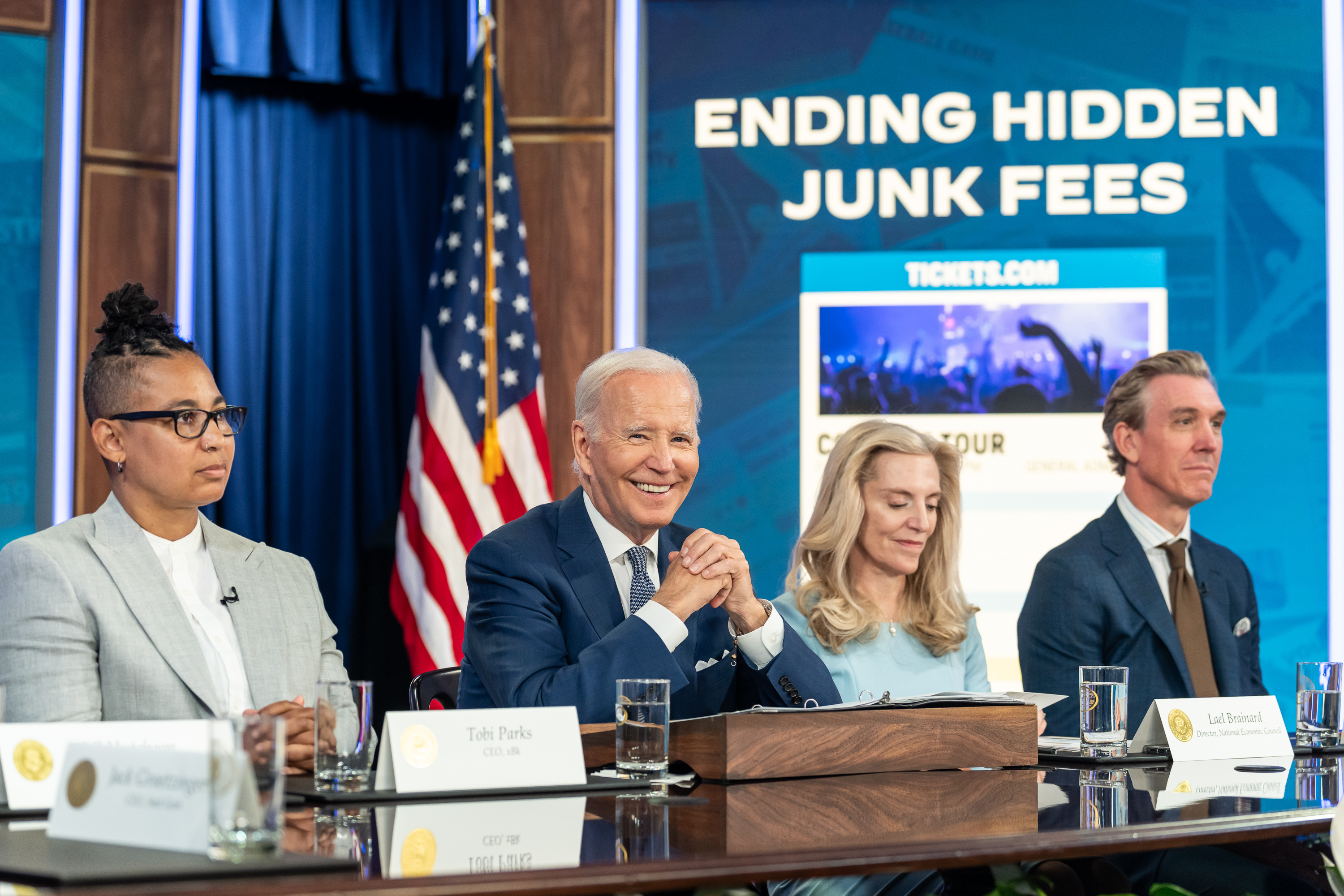 Hidden Fees Beyond Baggage (Image Credits: Wikimedia)