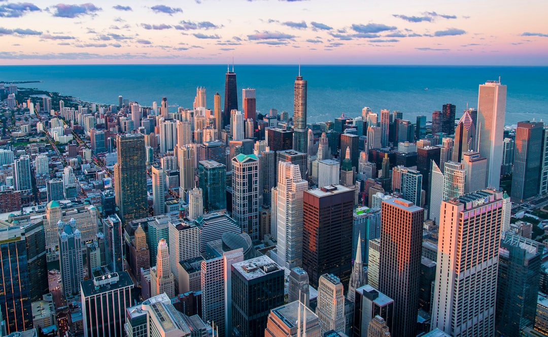 Chicago - The Migrant Crisis Overwhelms Resources (Image Credits: Unsplash)