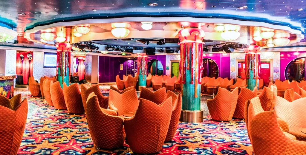 #12 - What Your Cruise Fare Actually Covers (That Your Mortgage Never Did) (Image Credits: Rawpixel)