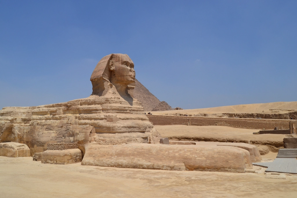 Egypt to Ireland A Journey Through Myth (image credits: rawpixel)