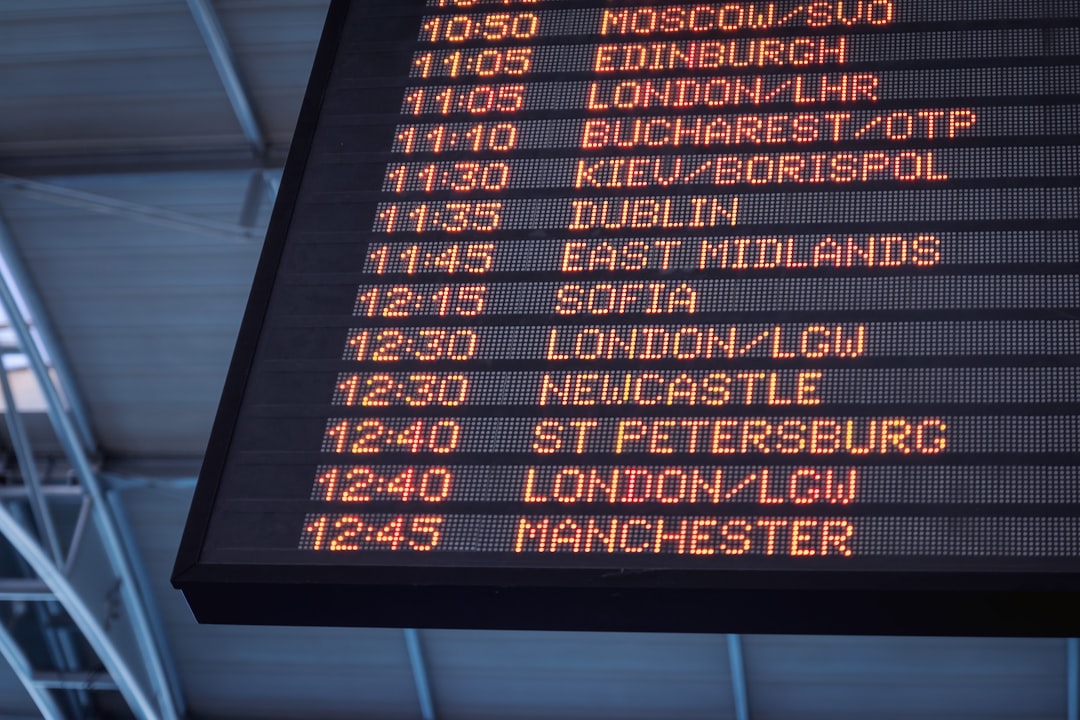 Airlines Brace for Record-Breaking American Passenger Numbers (image credits: unsplash)