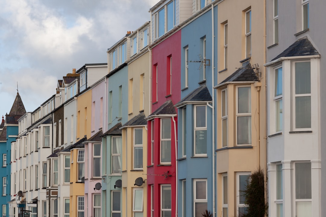 Homes Turn Into Hotels (image credits: unsplash)
