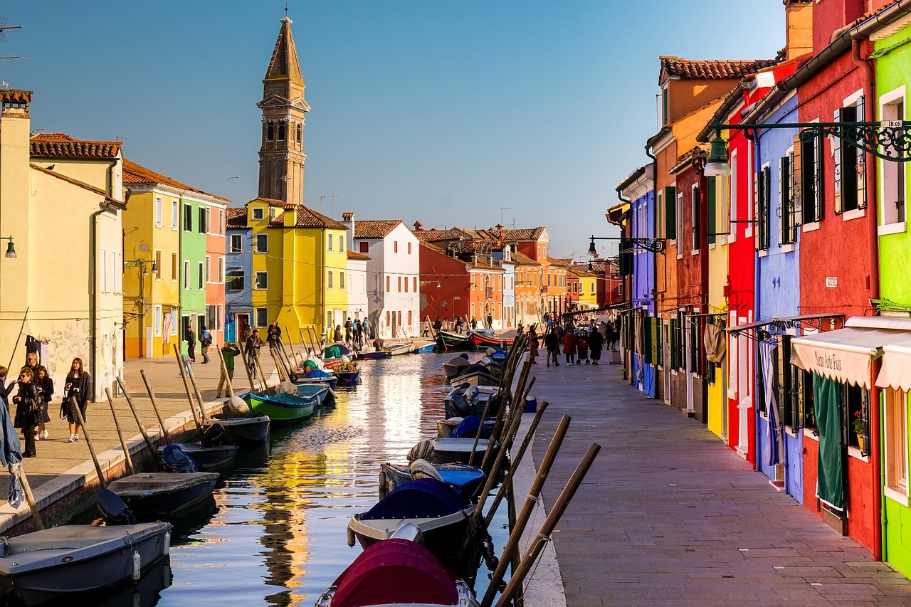 The Serenity of Murano and Burano (image credits: pixabay)