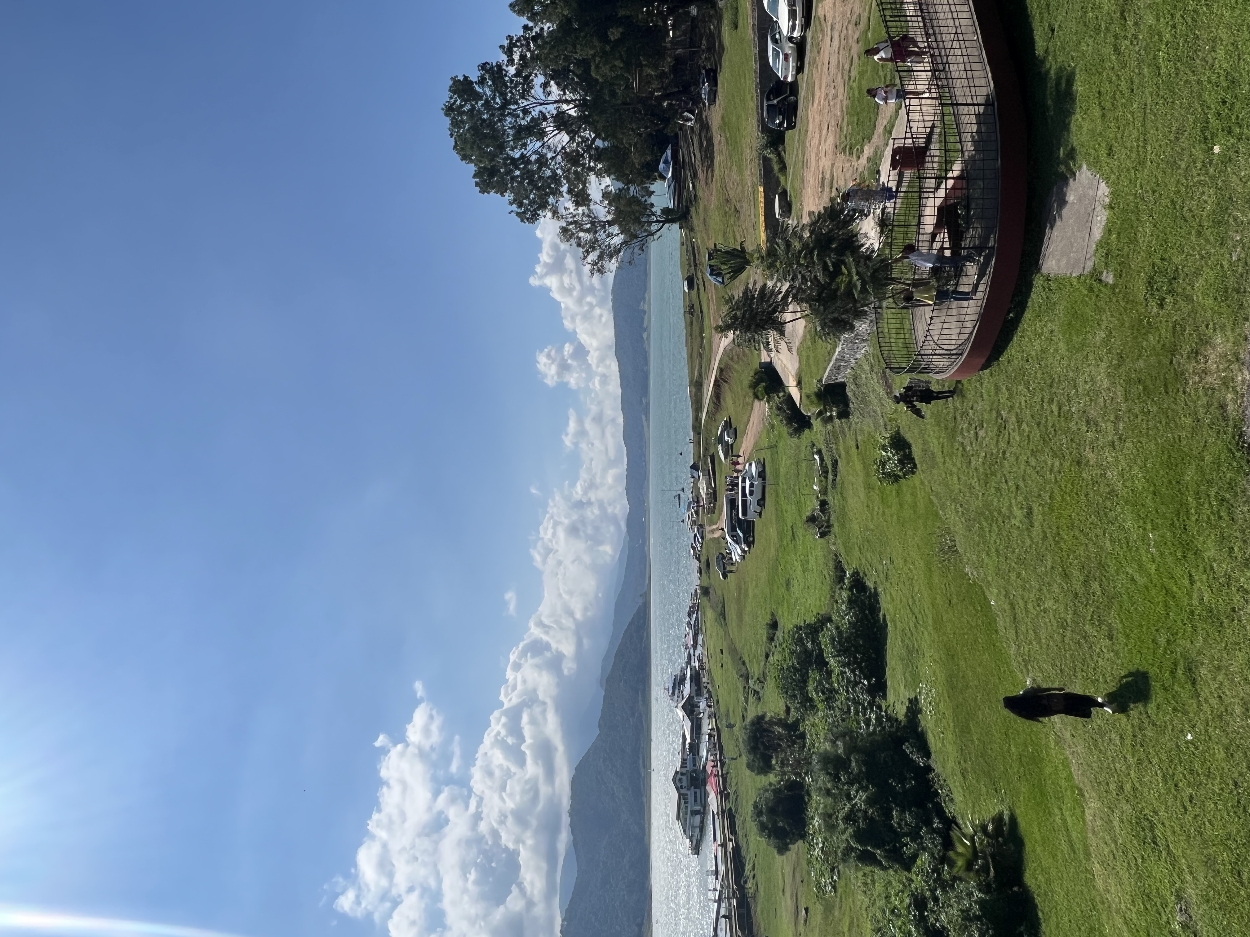 Valle de Bravo (image credits: wikimedia)