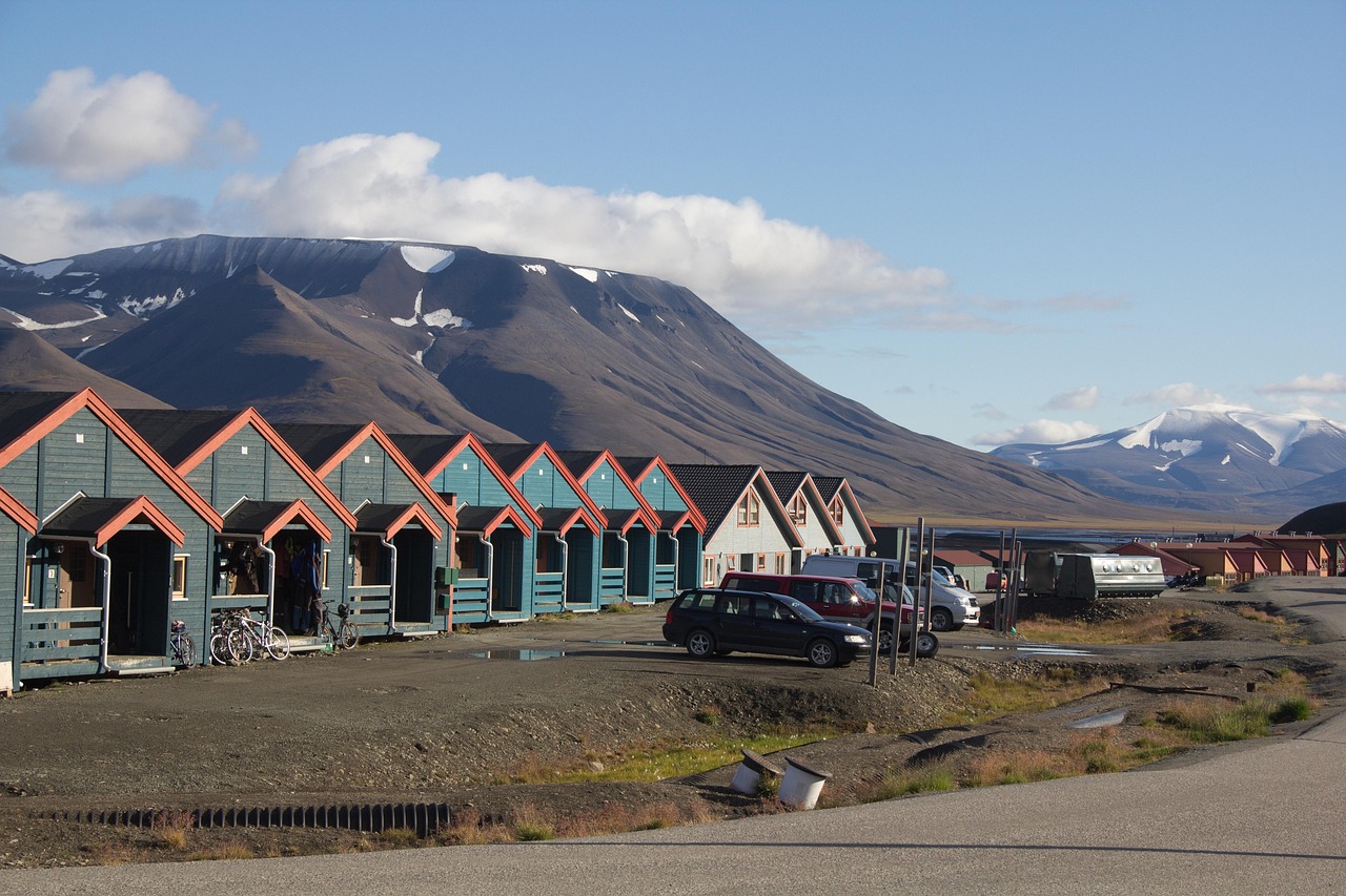 Norway: Protecting Fragile Arctic Wilderness (image credits: pixabay)