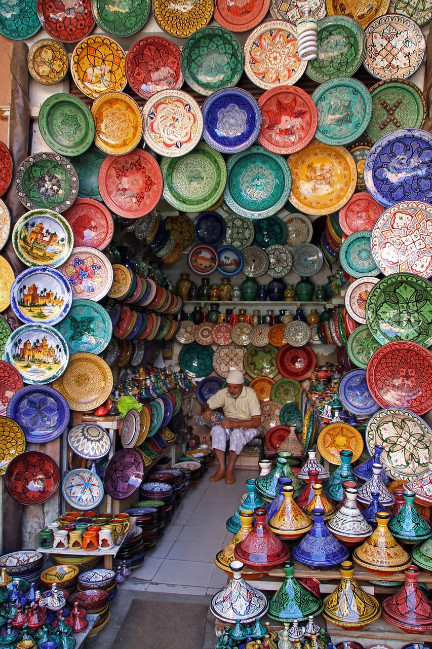 Everywhere You Turn Is a Tourist Trap (image credits: pixabay)