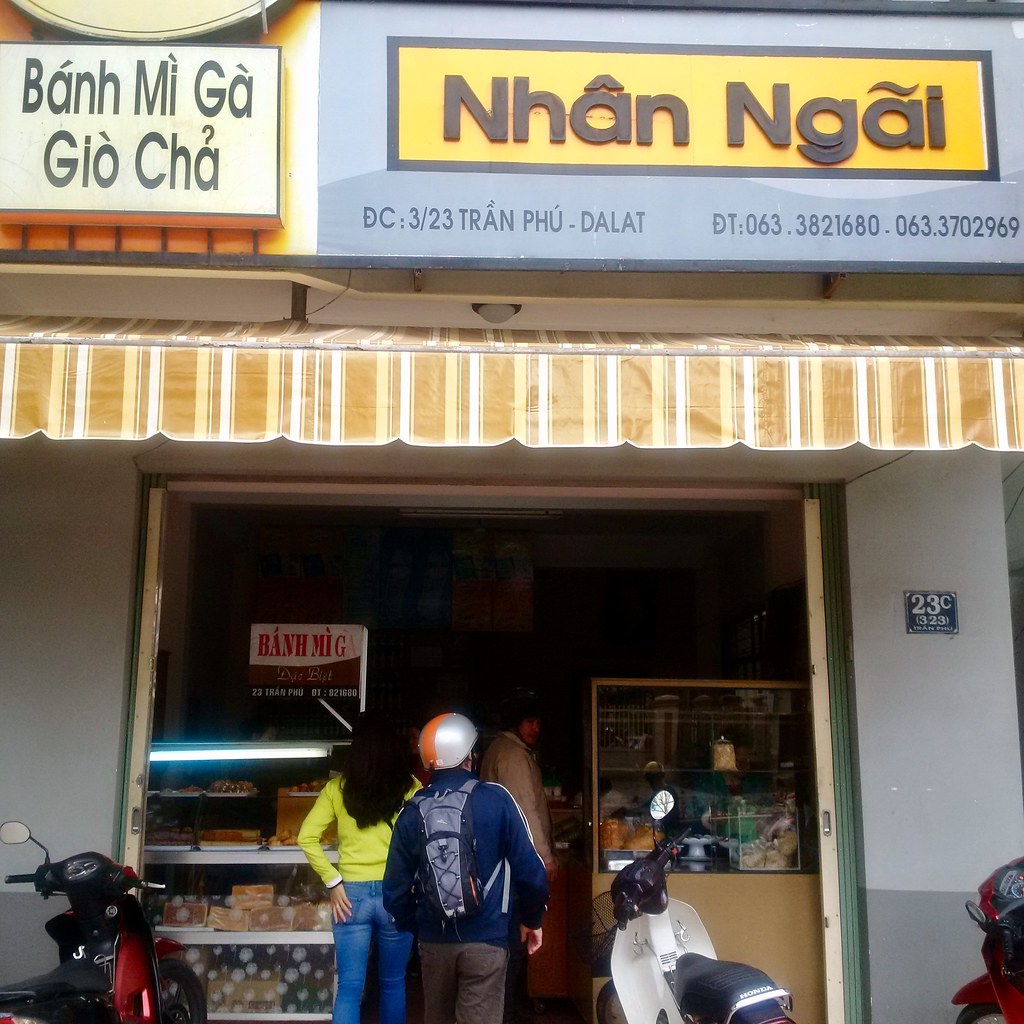 Vietnam: Street Food, Coffee, and Culinary Heritage (image credits: flickr)