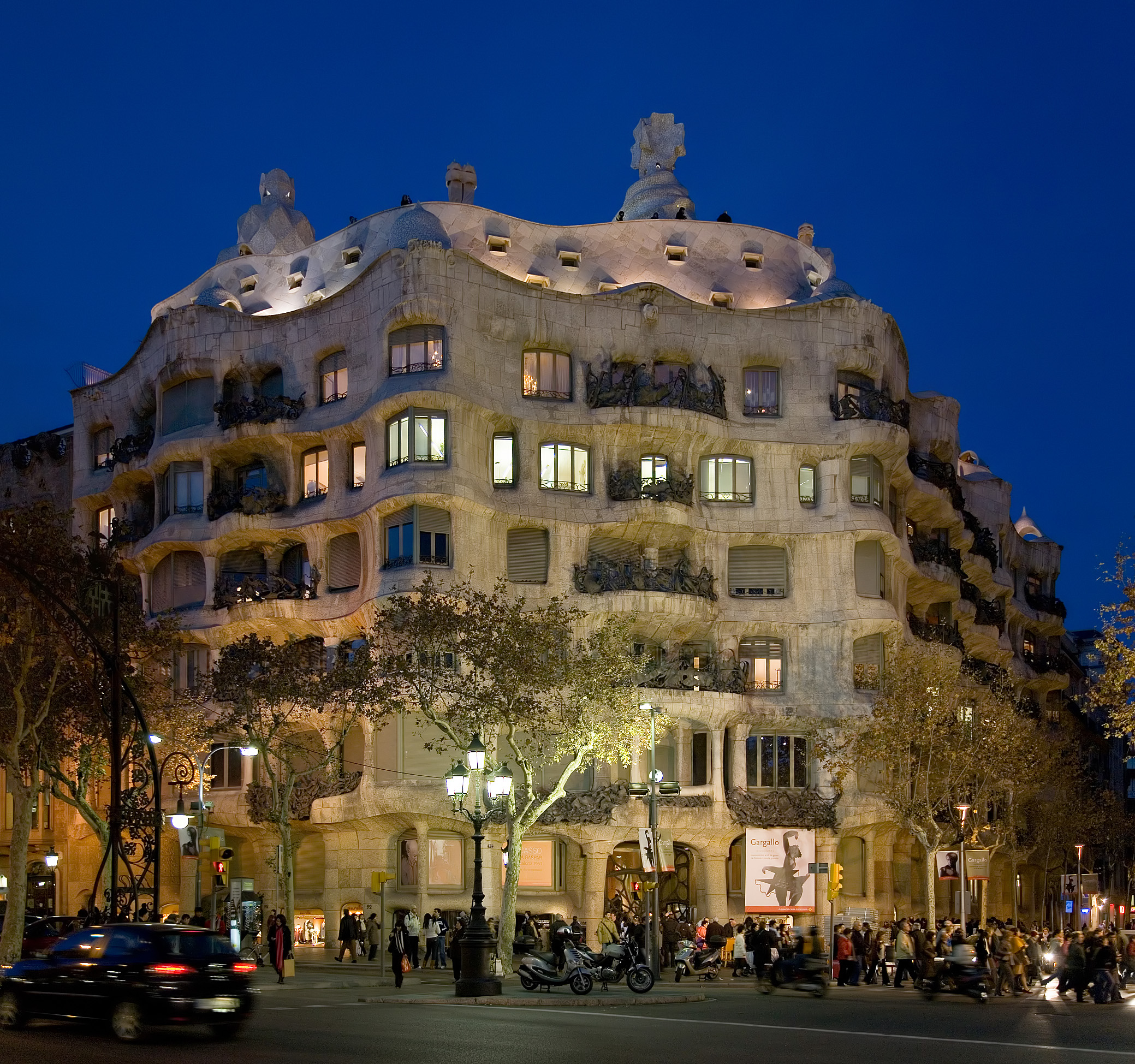 Barcelona, Spain: Curbing Overtourism (image credits: wikimedia)